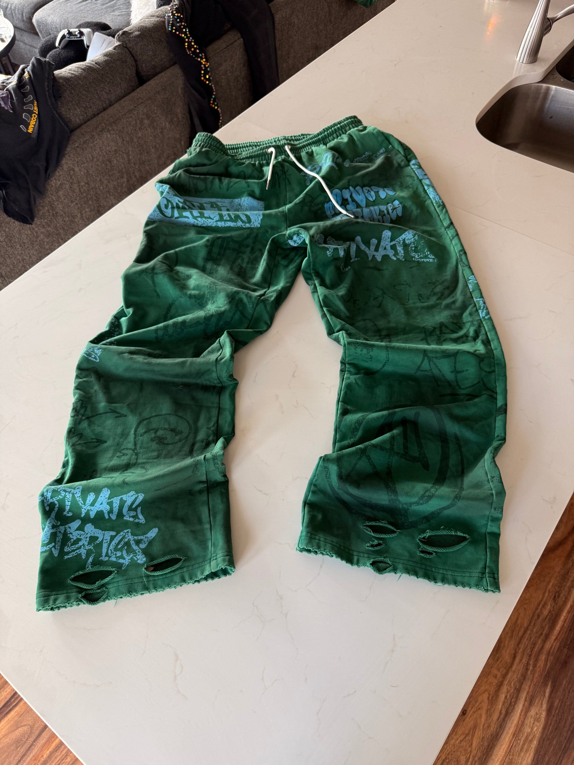 Graffiti Sweats